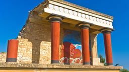 Lure of the Labyrinth: Palace at Knossos