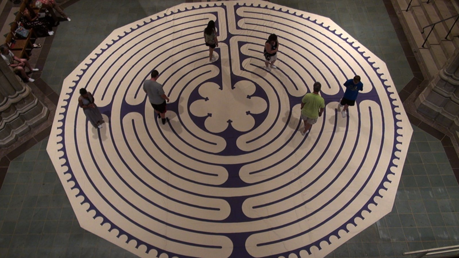 Labyrinth Journeys - Labyrinths as Tools for Healing and Meditation