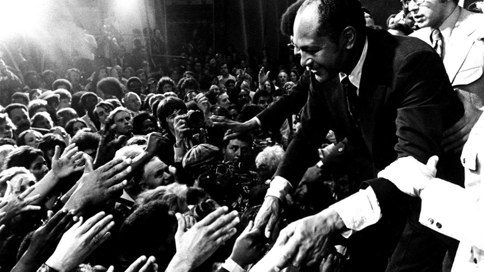 Bridging the Divide - Tom Bradley and the Politics of Race