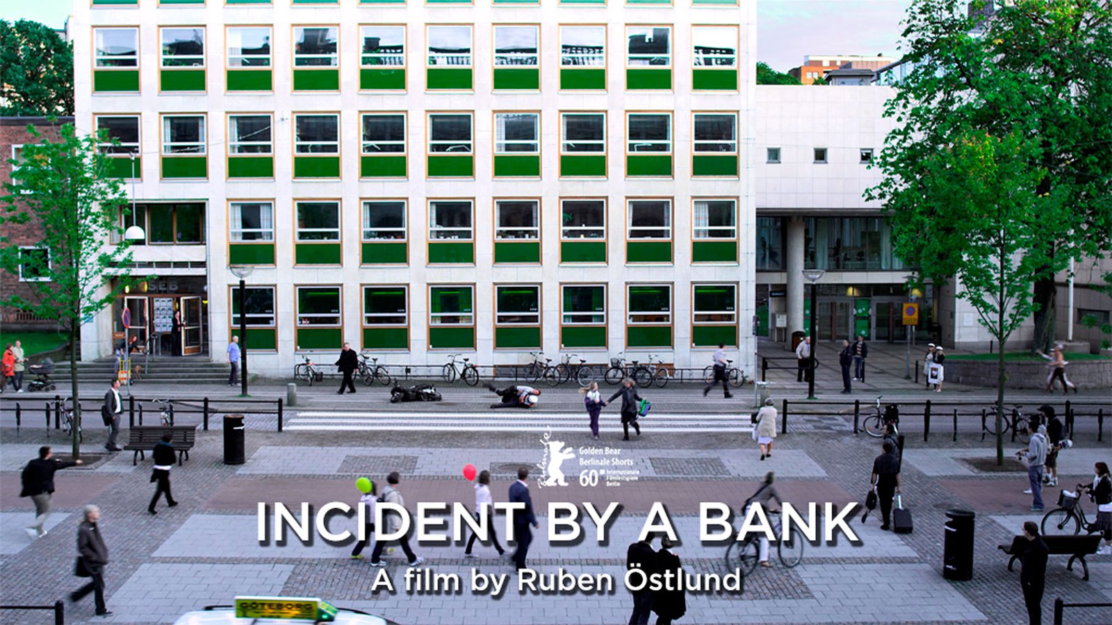 Incident by a Bank - Händelse vid bank