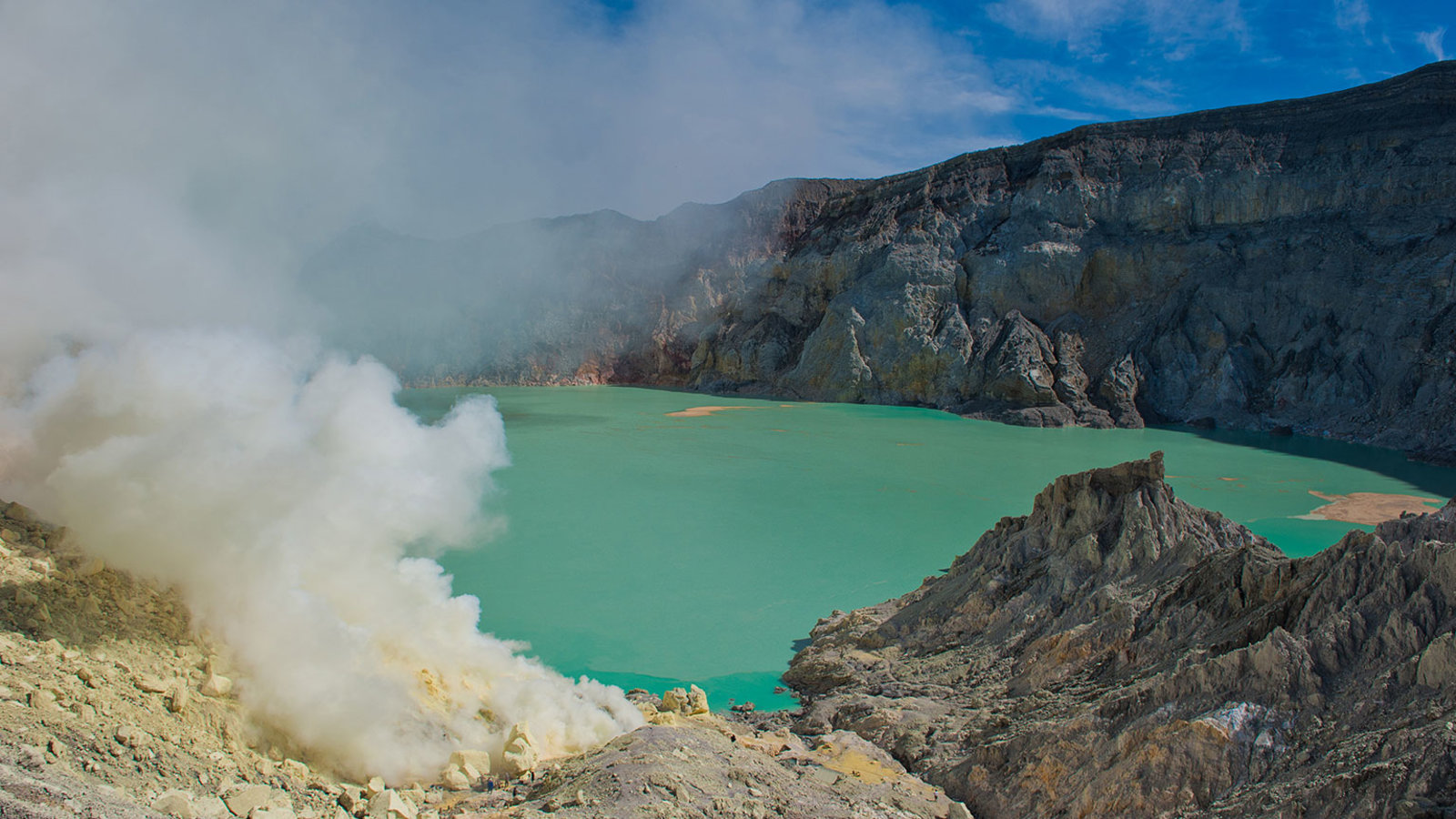 Kawah Ijen World s Most Acid Lake  Kanopy